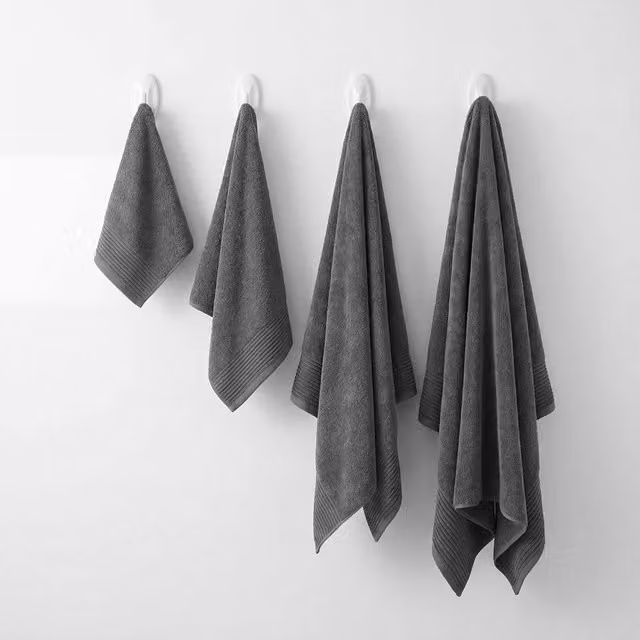 Bedable Plush Zero-Twist Cotton Towel Set in Dark Grey