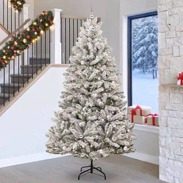 Berkfield Home Artificial Christmas Tree in Green and White, Height: 270 cm