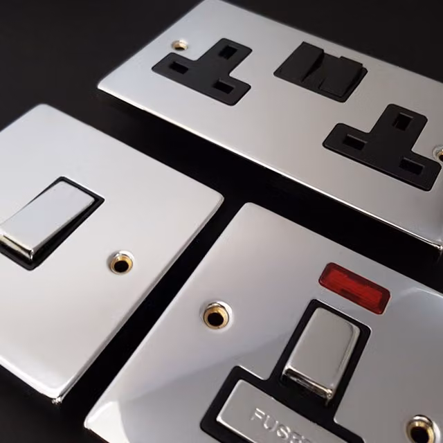 SE HOME Polished Chrome and Black 1 Gang 2 Way LED 100W Trailing Edge Dimmer Light Switch