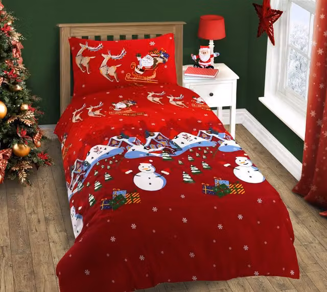 Velosso Santa & Friends Christmas Printed Cotton Rich Duvet Cover and Pillowcase Set in Red, W/D/H: 180 x 200 cm and 50 x 75 cm
