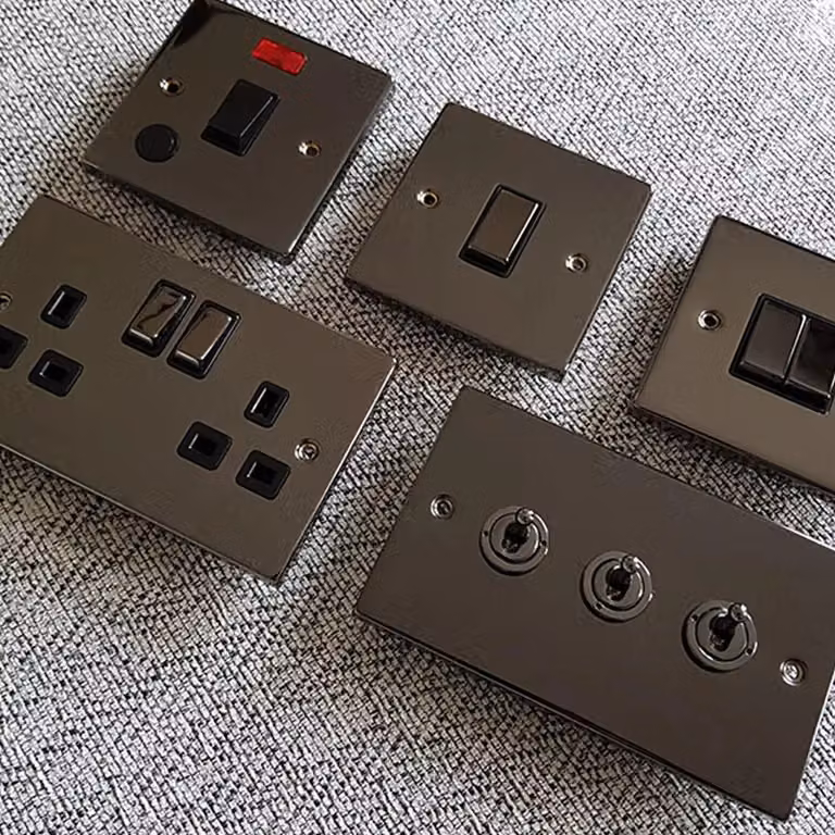 SE Home Black Nickel Flush Shaver Socket Plate