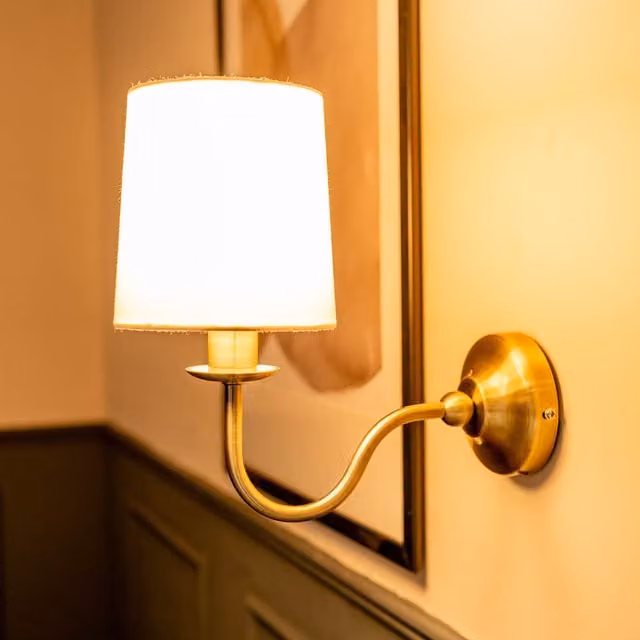 ValueLights Memphis Gold Brass Metal Wall Light with LED Bulb