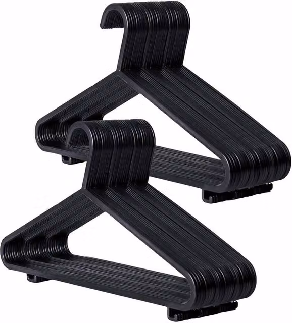NESTLUNE 150 Black Plastic Space Saving Notched Adult Coat Hangers