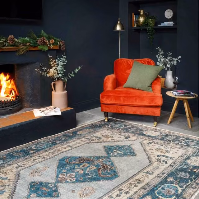 The Rug House Distressed Bordered Medallion Persian Washable Non Slip Area Rug in Blue, W: 230 cm, D: 160 cm