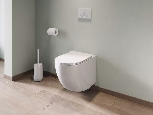 Vente-unique Javoine Rimless Gloss White Ceramic Wall-Hung WC with Soft Close Seat, W/D/H: 36.0 x 53.5 x 30.0 cm