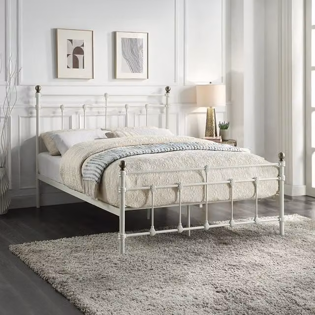 SlumberWorx Classic Lacquered Metal Bed Frame in White, W/D/H: 120 x 200 cm