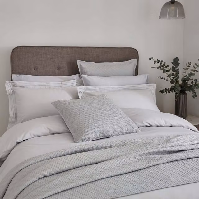 Bedeck of Belfast Fine Linens Vendi Kingsize Reversible Cotton Duvet Cover, Silver