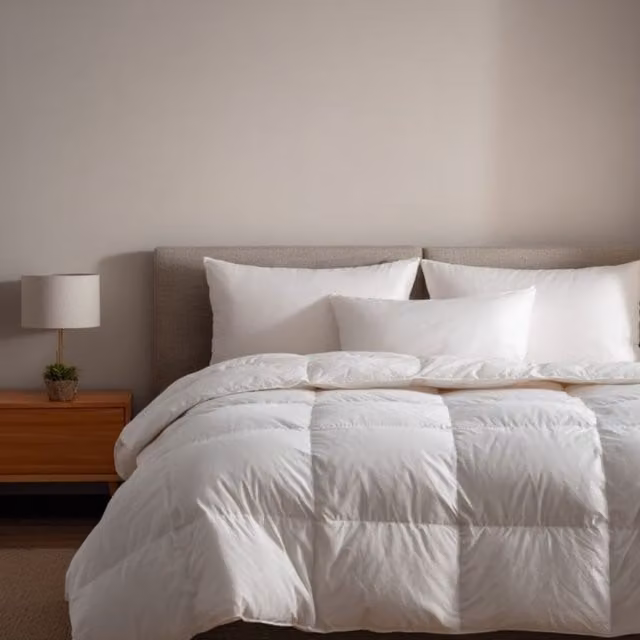 MHG Living 13.5 Tog White Feather and Down Box Duvet