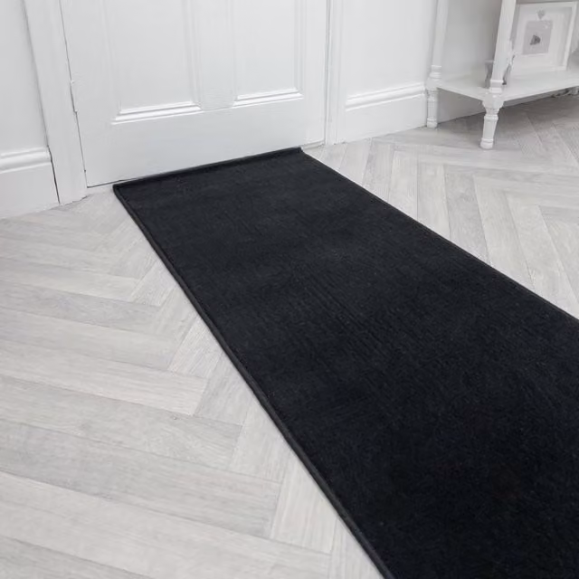 runrug Plain Black Hallway Carpet Runner Rug, W/D/H: 70 x 210 cm, 9mm Pile Height