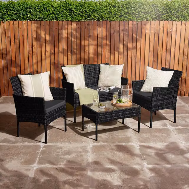 Home Treats 4 Seater Grey Rattan Garden Furniture Set with Upholstered Cushions and Powder Coated Aluminium Frame
