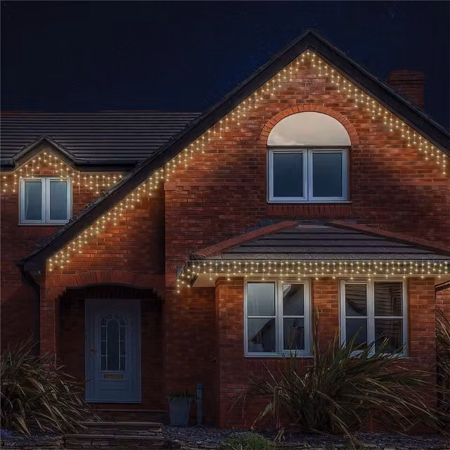 Xmas Haus Connectable LED Icicle Drop Lights in Cool White, 2m Length