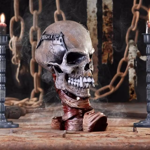 Nemesis Now Metallica Pushead Skull Tabletop Decoration in Brown and Grey, Height: 23.5 cm