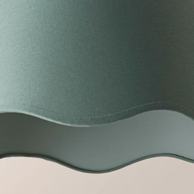 ValueLights Mabel Large Scallop Edge Linen Lamp Shade in Green, Diameter: 30 cm