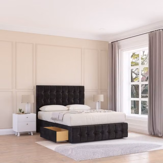 Sloomy Berlin Chesterfield Divan Bed Base in Black Velvet, W/D/H: 90 x 200 cm