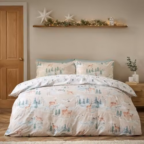 Catherine Lansfield Christmas Deer Reversible Cotton Flannelette Duvet Cover and Pillowcase Set in Natural Beige, King Size (W/D/H: 180 x 200 cm)