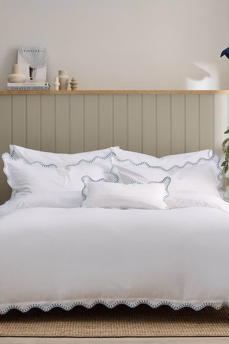 Christy Lucerne Scallop Luxury Cotton Sateen Duvet Cover and Pillowcase Set in Blue and White, 200 x 200 cm
