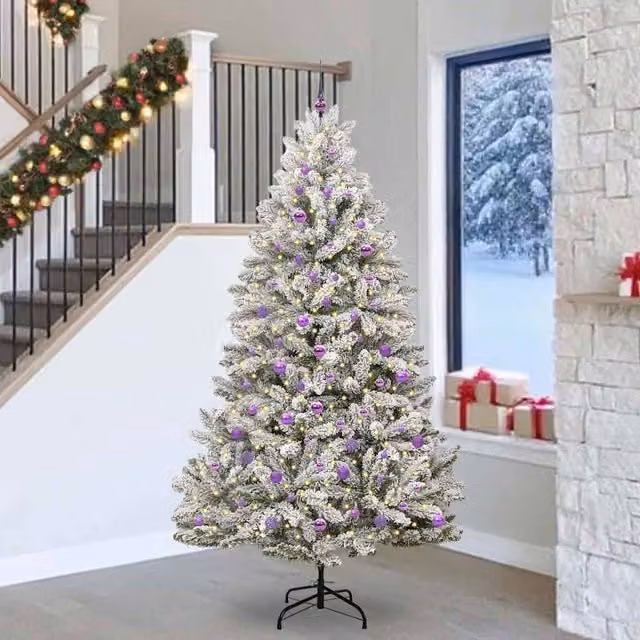 Berkfield Home Artificial Christmas Tree in Green and White, Height: 240 cm