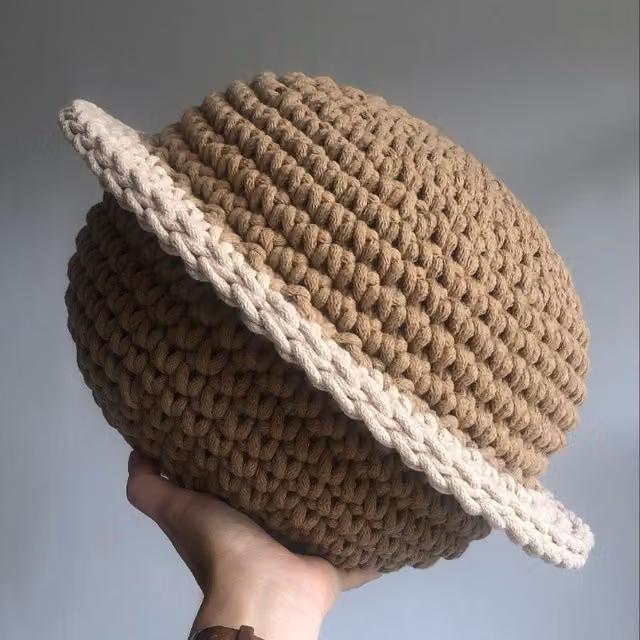 Zuri House Crochet Saturn Cushion in Brown and Beige, Diameter: 45 cm