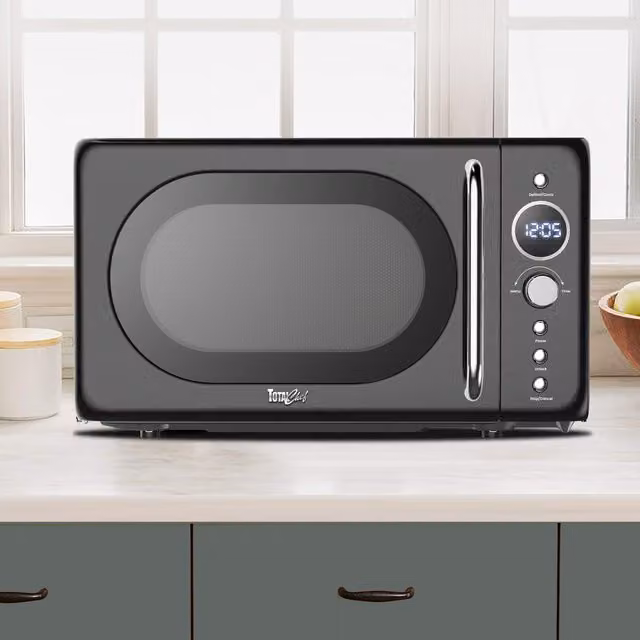 Koolatron Black Solo Countertop Microwave Oven with Automatic Programs and Glass Door