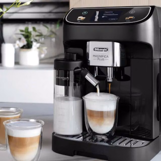 De'Longhi Magnifica Plus Bean to Cup Automatic Coffee Machine with Touch Display, Black