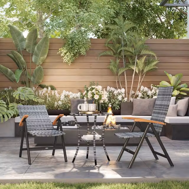 Outsunny Set of 2 Modern Outdoor Folding Dining Chairs with Armrests and Backrests in Grey