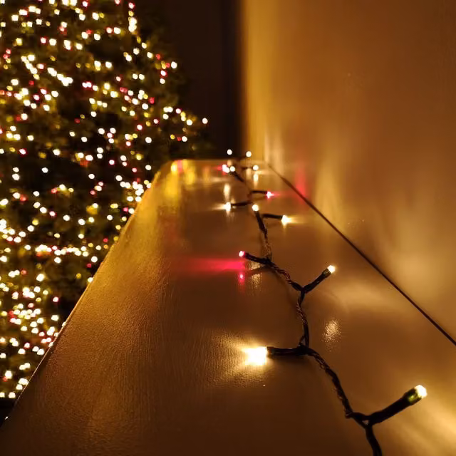 Premier Decorations Samuel Alexander 720 LED Premier SupaBrights Christmas String Lights with Timer, Red and Gold/Brass, 57.5m