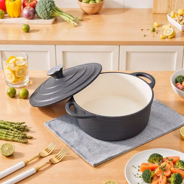 Living and Home Enameled Cast Iron Dutch Oven Casserole Pot with Lid, Black, 4L