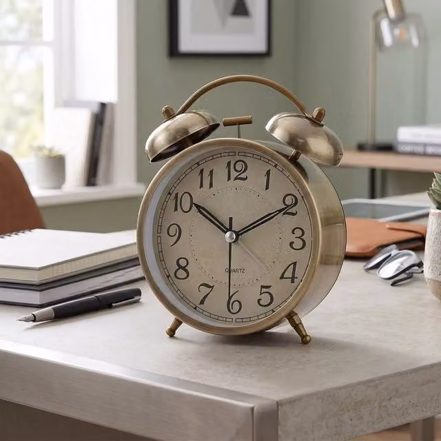 NESTLUNE Retro Twin Bell Silent Analog Alarm Clock in Bronze, W/D/H: 15 x 15 x 10 cm