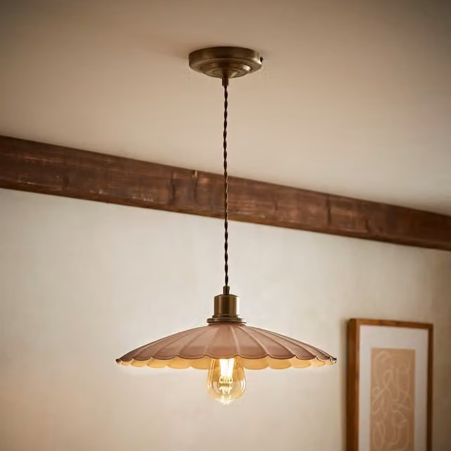 ValueLights Holborn Scallop Pendant Ceiling Light with Bulb, Pink and Gold/Brass Metal Finish