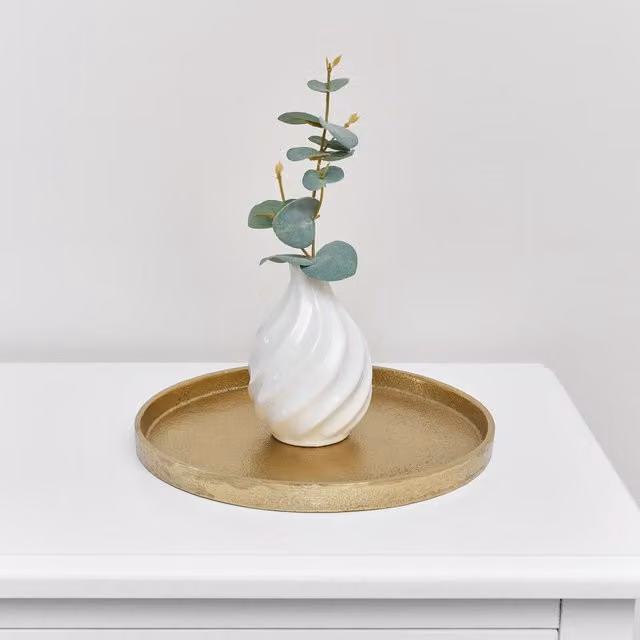 Melody Maison Round Metal Tabletop Tray in Gold, Diameter: 25.5 cm
