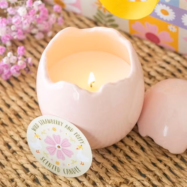 KDMK Wild Strawberry Poppy Egg Shaped Candle, Pink, Fruity Scented Paraffin Wax Tabletop Decor