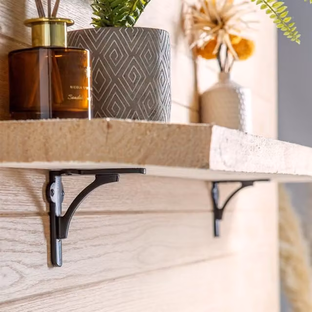 Hammer and Tongs Matt Black Curved Iron Shelf Brackets, Pack of 6, Depth: 100 mm