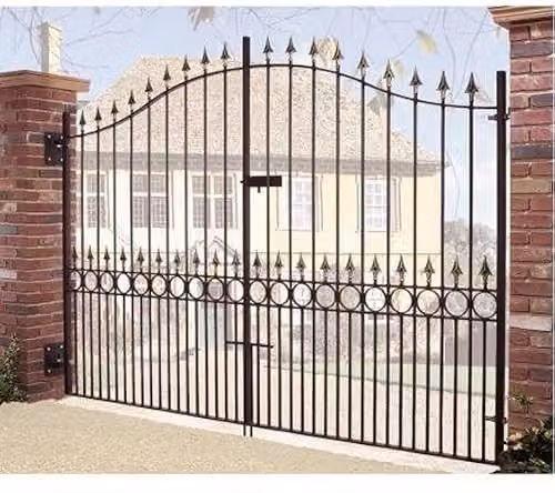 Burbage Iron Craft Balmoral Spear Top Tall Bow Top Double Swing Gate in Black, W: 243.8 cm, H: 208.2 cm