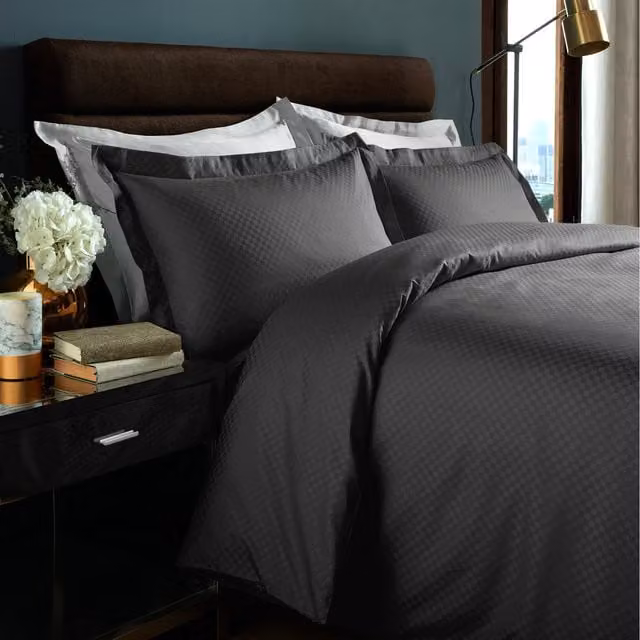 Roseley Modern Checked Cotton Duvet Cover and Pillowcase Set in Grey, W/D/H: 180 x 200 cm