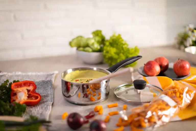 Kuhn Rikon Classic Stainless Steel Induction Safe Saucepan, Silver, 2.3 l