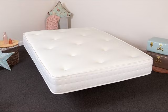 Starlight Beds 3-Tac Hand-Tufted Hybrid Mattress, Soft Quilted Sleep Surface, White, W/D/H: 180 x 200 x 20 cm, EU King