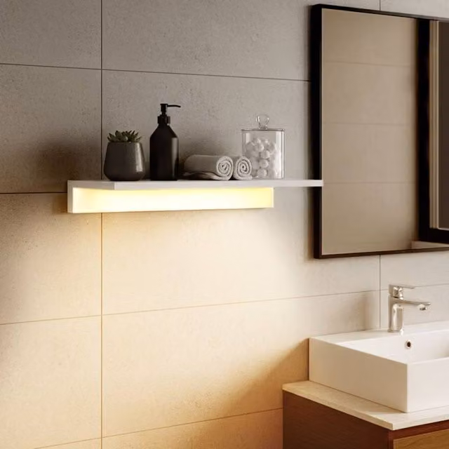 Wyld and Coco Modern White LED Aluminium Picture Light for Bathroom Mirrors, W/D/H: 40 x 18 x 6 cm