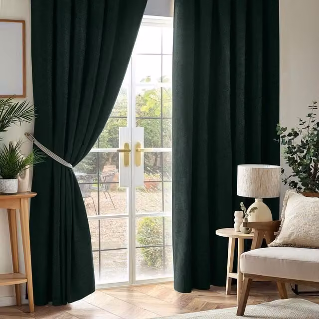 Livinluxury Green Chenille Blackout Pencil Pleat Top Curtains, Height: 229 cm, Width: 117 cm