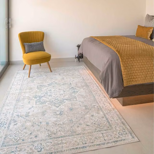 The Rug House Blue Vintage Floral Medallion Rectangular Living Area Rug W: 170 cm, D: 120 cm